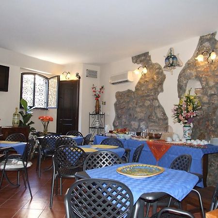 Mamma Maria Bed & Breakfast ตาออร์มินา ภายนอก รูปภาพ