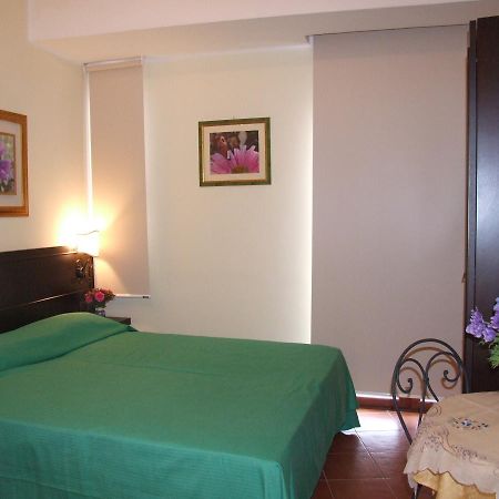 Mamma Maria Bed & Breakfast ตาออร์มินา ภายนอก รูปภาพ