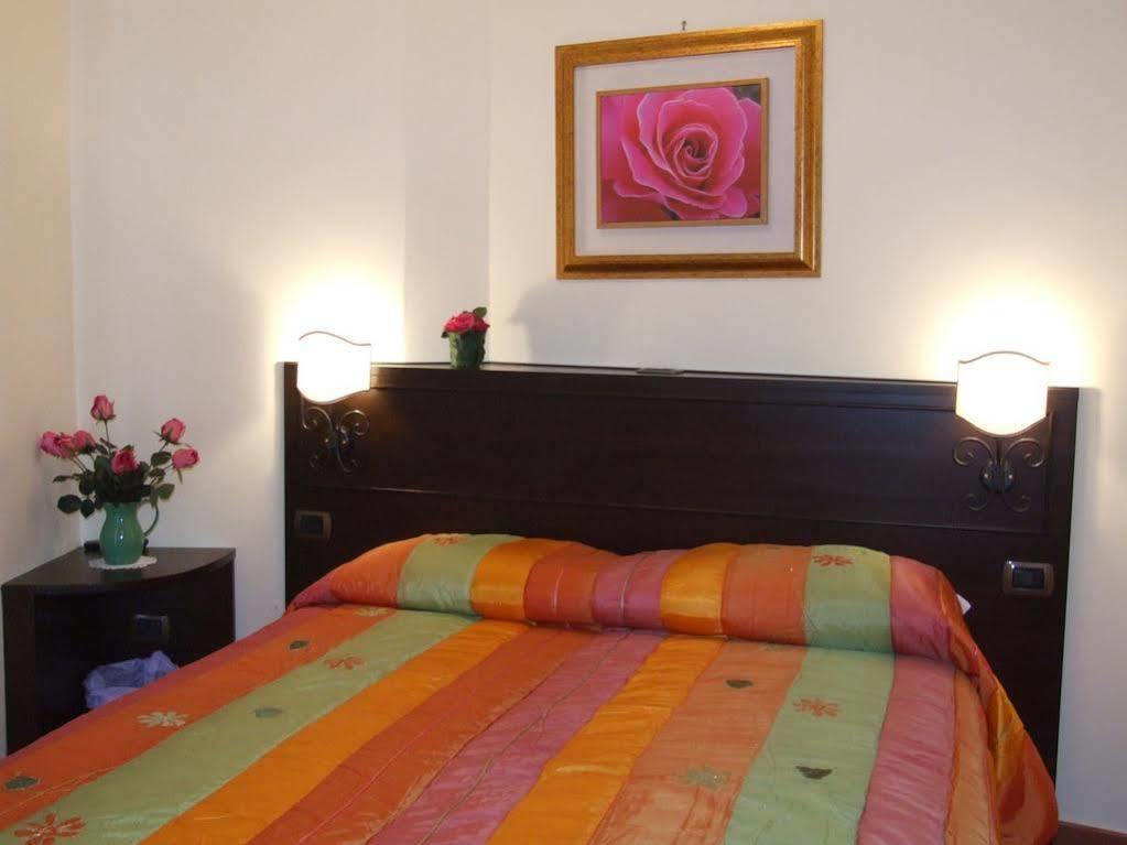 Mamma Maria Bed & Breakfast ตาออร์มินา ภายนอก รูปภาพ